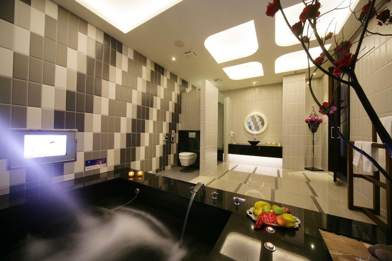 Dubai Villa Motel Daya Exteriör bild